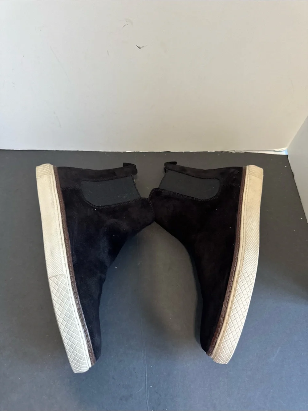 Frye Gates black suede Chelsea boots. Size 9
